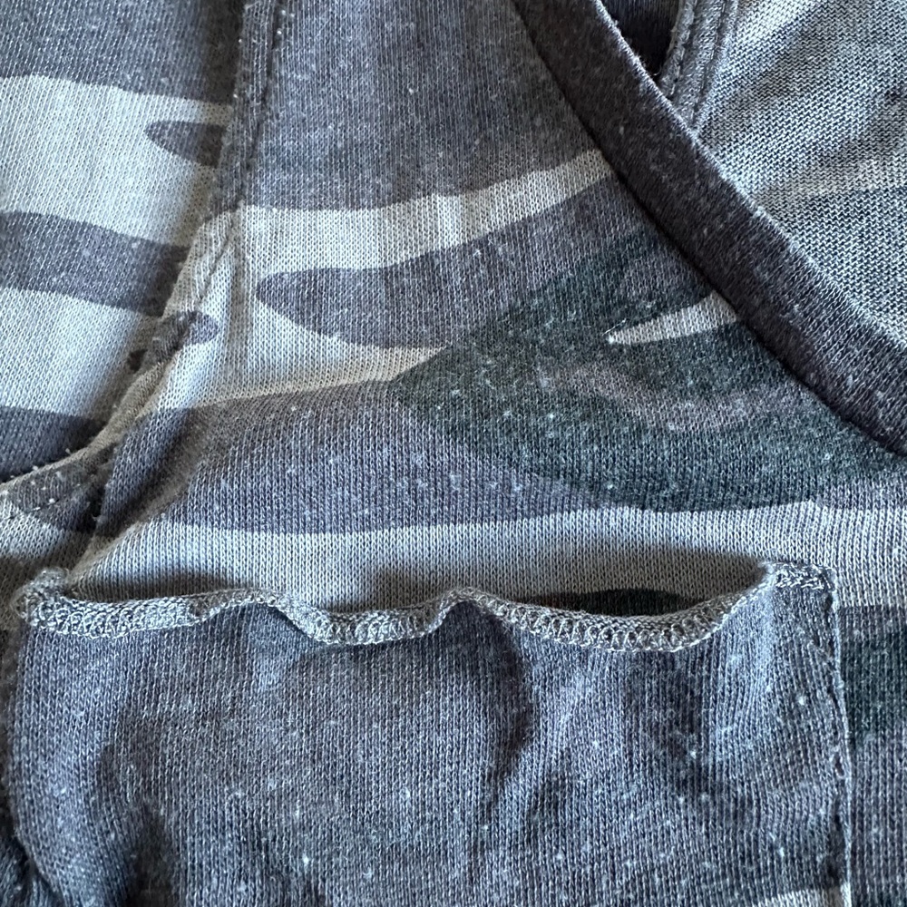 Z Supply Gray Camo Tank Top - Picture 8 of 8